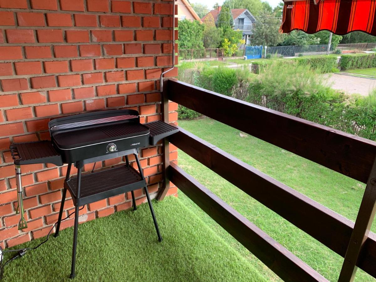 Balatonic Apartman Zamardi Luaran gambar