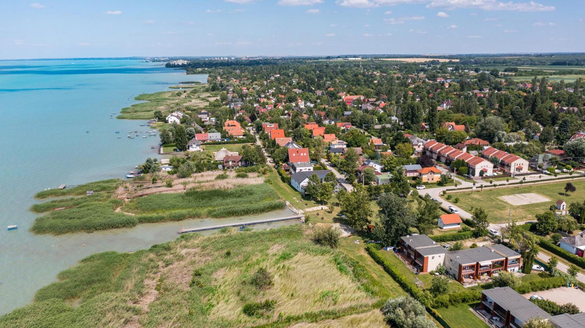 Balatonic Apartman Zamardi Luaran gambar